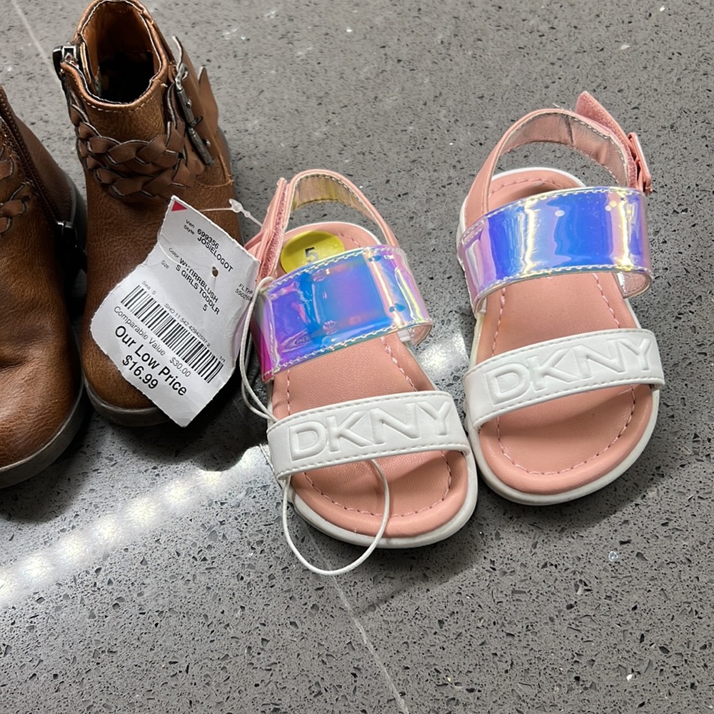 Set of 2 pairs size 5Tand 6T - Picture 7 of 8